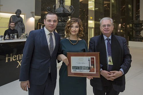 Компанию «ГЛЕНДО-РУС» вновь наградили Почетным дипломом Государственного Эрмитажа